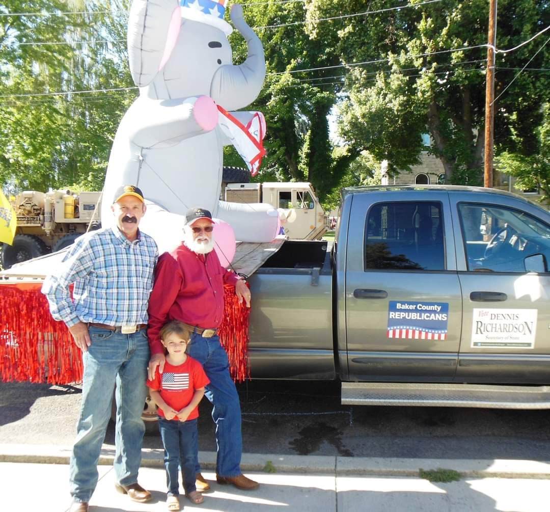Baker City Republicans standing by truck